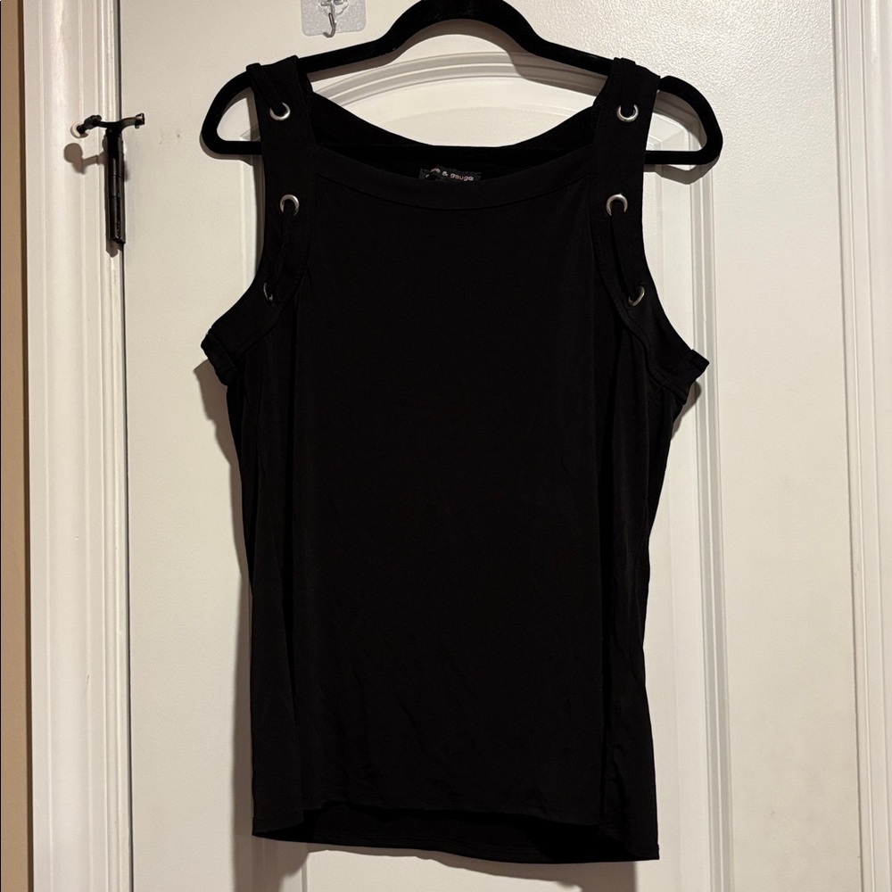 ✨ Grommet Tank ✨